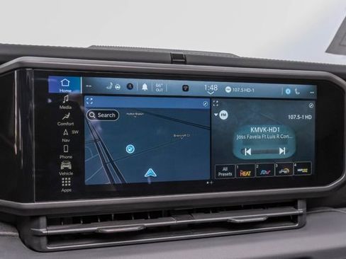 Used 2024 Jeep Wrangler Unlimited Rubicon w/ Technology Group image 79