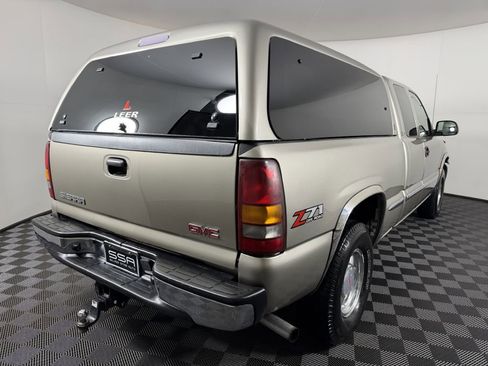 Used 2002 GMC Sierra 1500 4x4 Extended Cab w/ Sierra Professional Pkg image 8