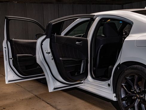 Used 2022 Dodge Charger R/T w/ Blacktop Package RWD image 26