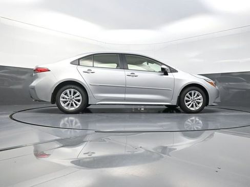 Used 2026 Toyota Corolla LE FWD image 34