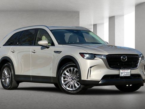 Certified 2025 MAZDA CX-90 3.3 Turbo w/ Preferred Package image 2