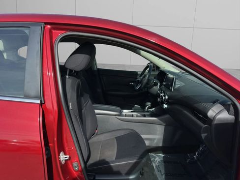 Used 2020 Nissan Sentra SV image 12