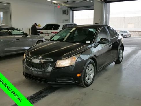 Used 2014 Chevrolet Cruze LT image 3