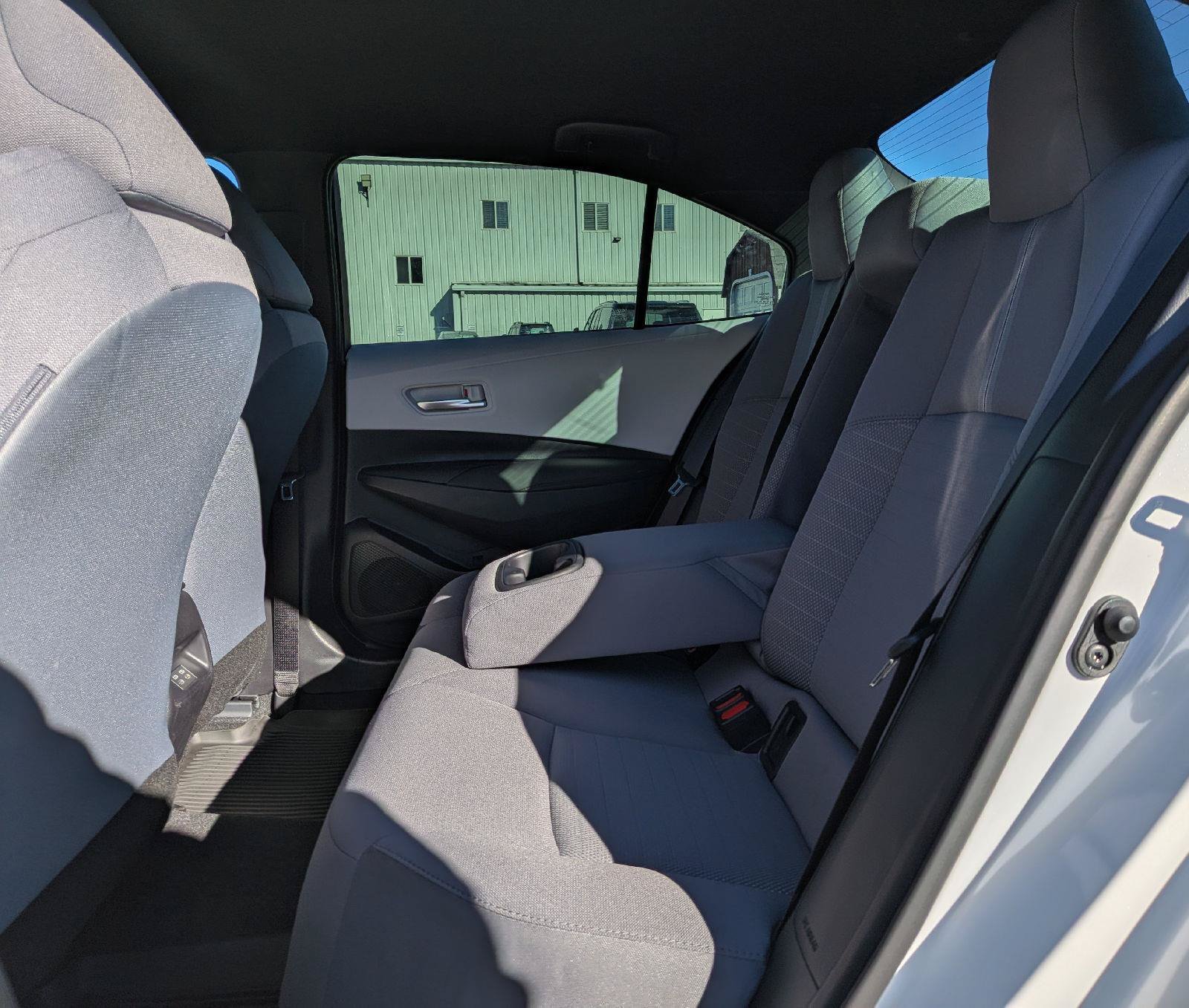 Used 2025 Toyota Corolla SE FWD image 19