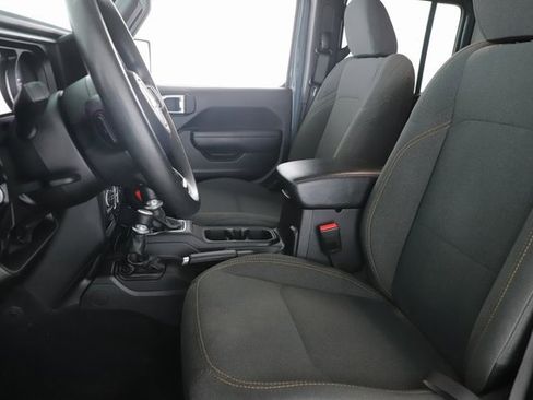 Used 2024 Jeep Gladiator Sport image 16