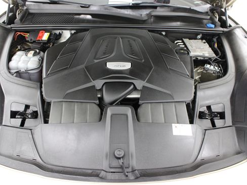 Used 2019 Porsche Cayenne AWD/4WD image 41