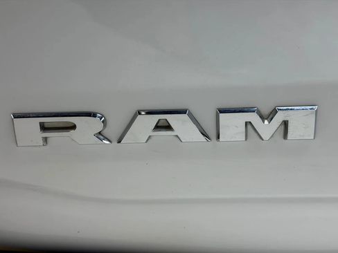 Used 2019 RAM 1500 Tradesman AWD/4WD image 10