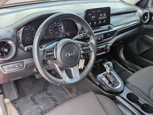 Used 2019 Kia Forte S image 10