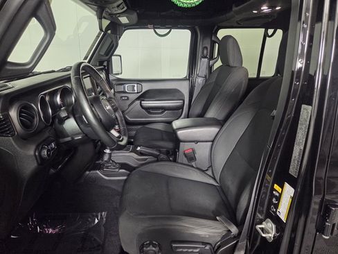 Used 2021 Jeep Wrangler Unlimited Sport AWD/4WD image 9