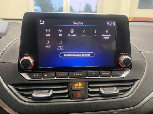 Used 2022 Nissan Altima 2.5 SV w/ SV Premium Package image 23