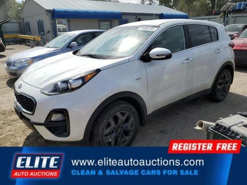 Used 2022 Kia Sportage LX w/ LX AWD Value Edition Package image 2