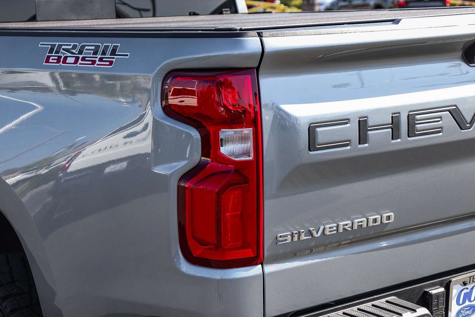 Used 2023 Chevrolet Silverado 1500 LT Trail Boss w/ LT Trail Boss Premium Package AWD/4WD image 7