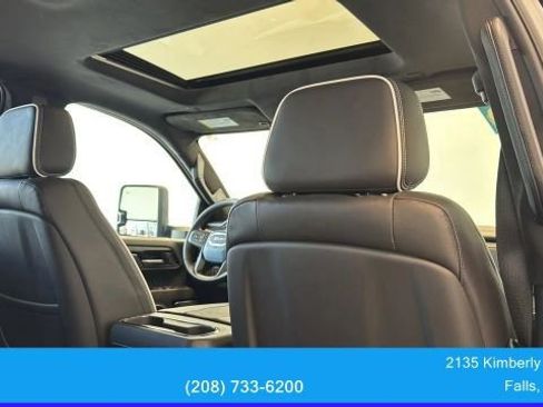 Used 2025 GMC Sierra 2500 AT4X AWD/4WD image 53