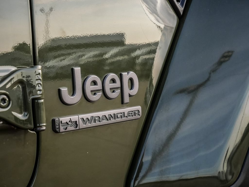 Used 2021 Jeep Wrangler Unlimited Sport AWD/4WD image 10