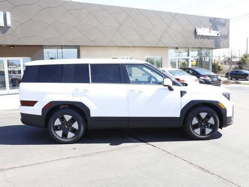 New 2026 Hyundai Santa Fe SE image 2