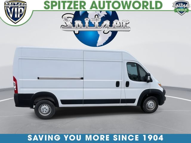 Used 2025 RAM ProMaster 2500 w/ Convenience Group FWD image 2