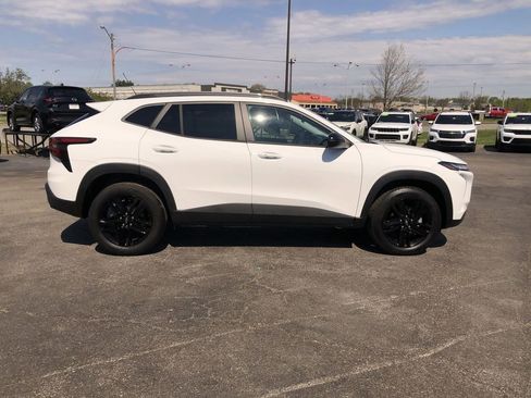 Used 2025 Chevrolet Trax ACTIV w/ Driver Confidence Package FWD image 14