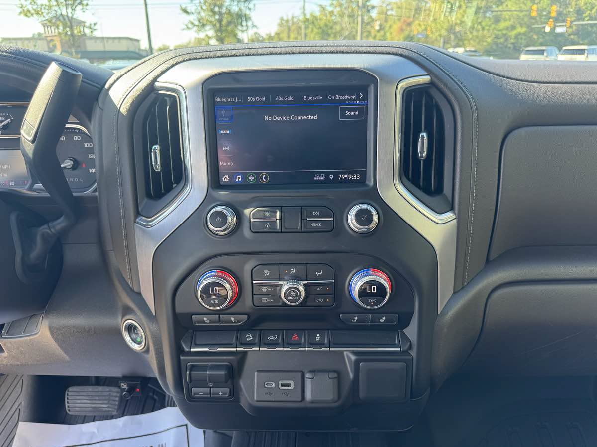 Used 2022 GMC Sierra 2500 SLE w/ SLE Value Package; AWD/4WD image 22