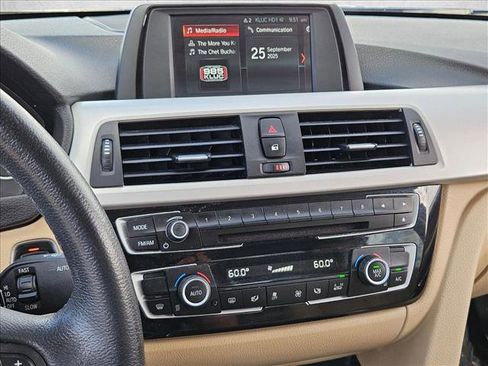 Used 2018 BMW 320i Sedan image 13