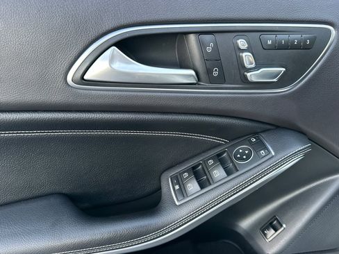 Used 2018 Mercedes-Benz GLA 250 image 10