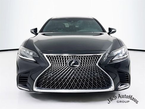 Used 2019 Lexus LS 500 w/ Accessory Package (Z2) image 2