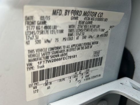 Used 2015 Ford F250 XL w/ Power Equipment Group AWD/4WD image 32