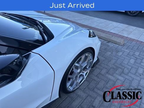 Used 2020 Chevrolet Corvette Stingray Coupe w/ Chrome Exterior Badge Package image 23