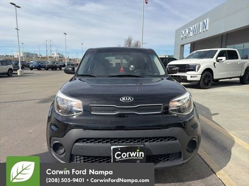 Used 2018 Kia Soul image 2