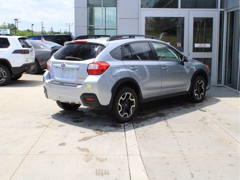 Used 2017 Subaru Crosstrek 2.0i Premium AWD/4WD image 6