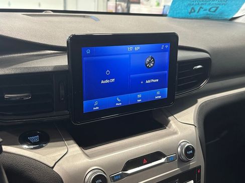 Used 2023 Ford Explorer XLT image 19
