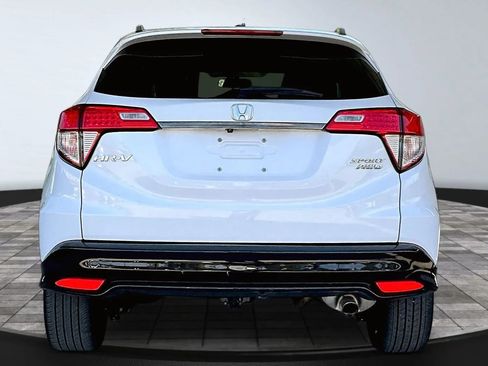 Used 2021 Honda HR-V Sport image 5
