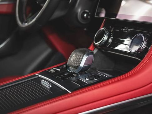 Used 2022 Jaguar F-PACE SVR AWD/4WD image 45