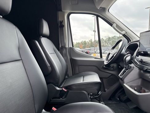 New 2026 Ford Transit 250 148 Medium Roof w/ Load Area Protection Package image 15
