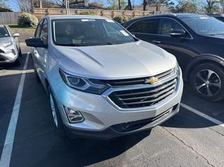Used 2020 Chevrolet Equinox LS w/ LS Convenience Package video 1