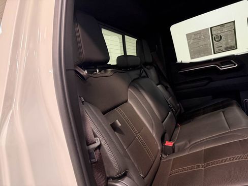 Used 2023 Chevrolet Silverado 1500 High Country w/ Technology Package AWD/4WD image 64
