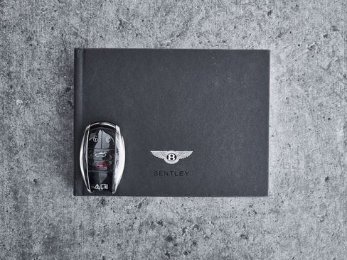 Used 2023 Bentley Bentayga Extended Wheelbase image 86