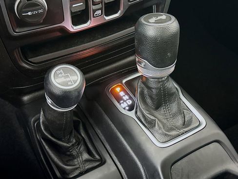 Used 2021 Jeep Wrangler Unlimited Sport image 14