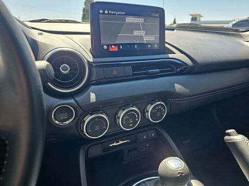 Used 2023 MAZDA MX-5 Miata Grand Touring RWD image 19