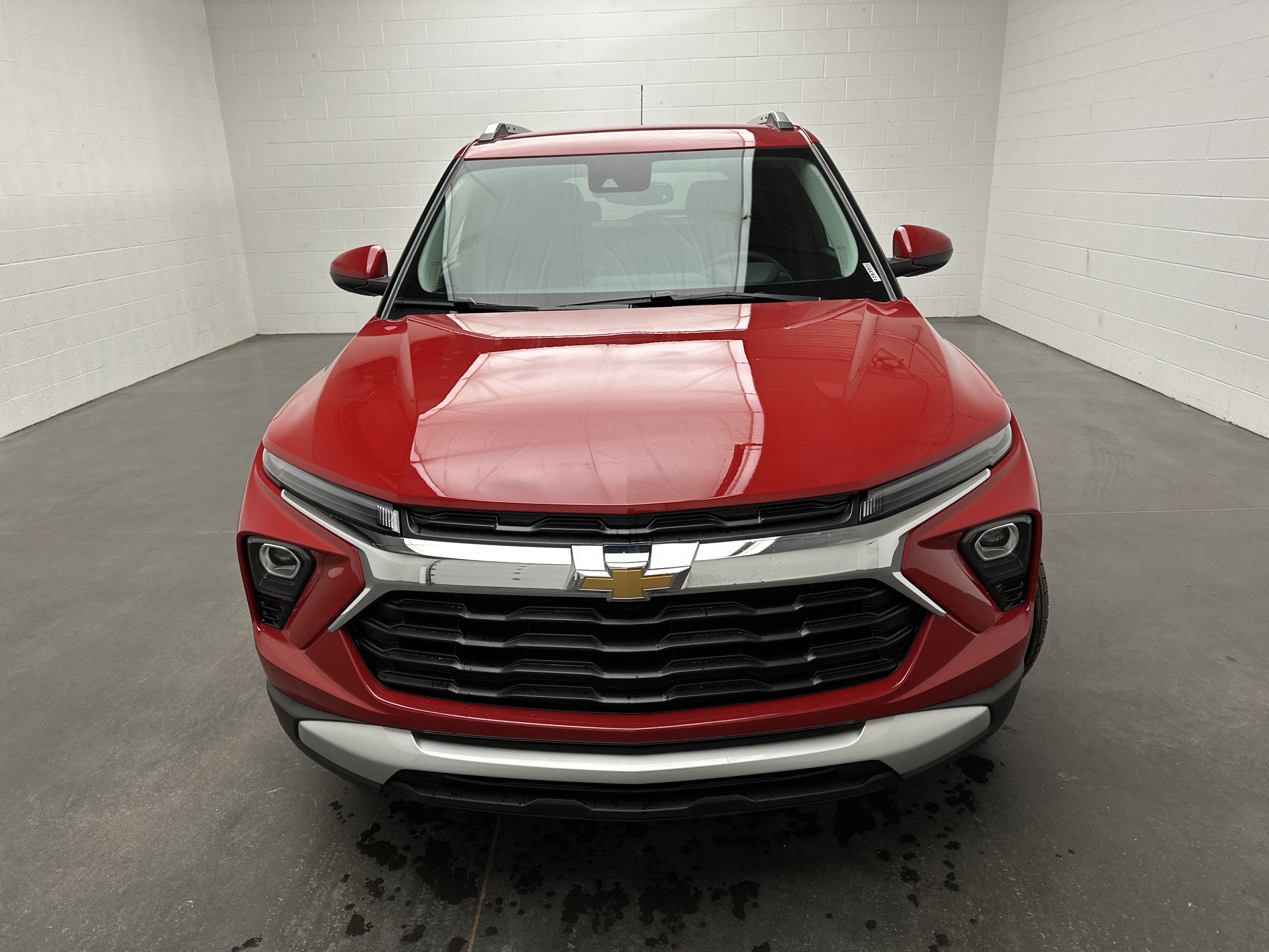 New 2026 Chevrolet TrailBlazer LT w/ Convenience Package FWD image 3