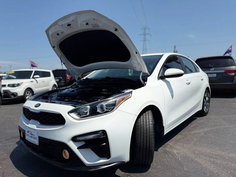 Used 2020 Kia Forte LXS FWD image 9