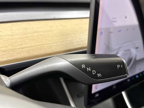 Used 2020 Tesla Model 3 Standard Range Plus image 22