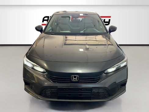 Used 2024 Honda Civic EX image 2