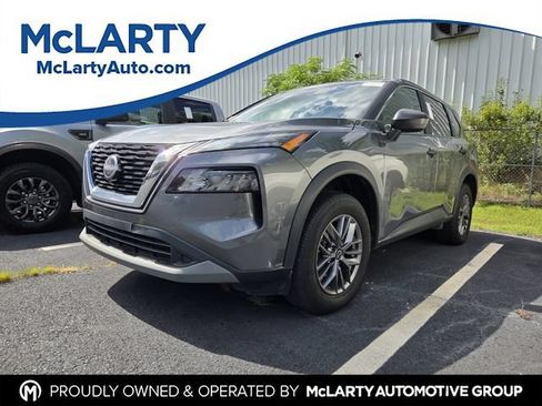 Used 2023 Nissan Rogue S AWD/4WD image 1