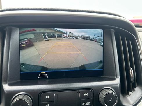 Used 2022 Chevrolet Colorado LT w/ Fleet Safety Package RWD image 17