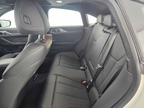 Used 2025 BMW 430i xDrive w/ M Sport Package image 16