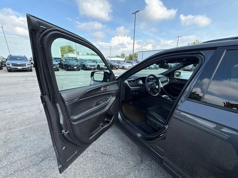 Used 2024 Jeep Grand Cherokee Altitude AWD/4WD image 13