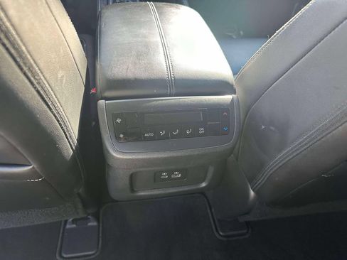 Used 2023 Nissan Pathfinder SL w/ Lighting Package (N92) AWD/4WD image 13
