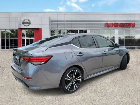 Used 2020 Nissan Sentra SR w/ Electronics Package FWD image 2