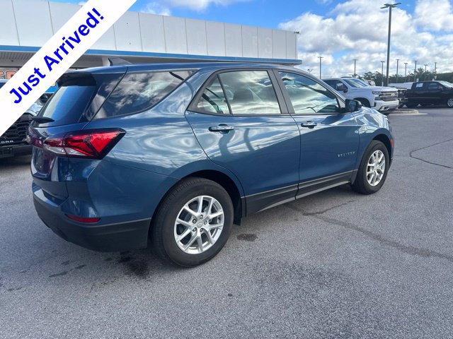 Used 2024 Chevrolet Equinox LS FWD image 3