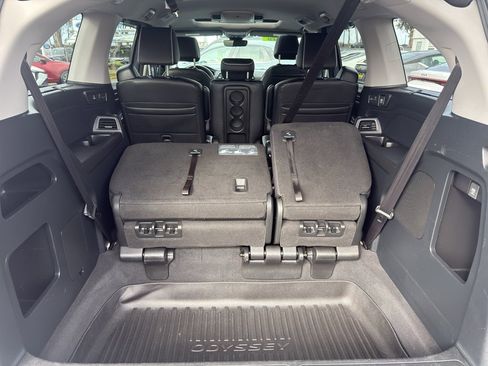 Used 2023 Honda Odyssey Elite image 22